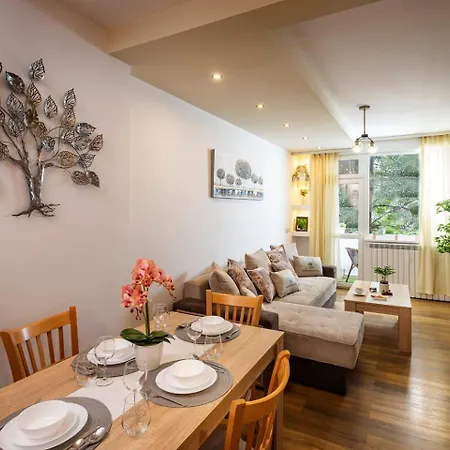 Spacious With Lovely Terrace Sofia Exterior photo
