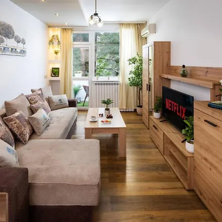 Spacious With Lovely Terrace Sofia Exterior photo