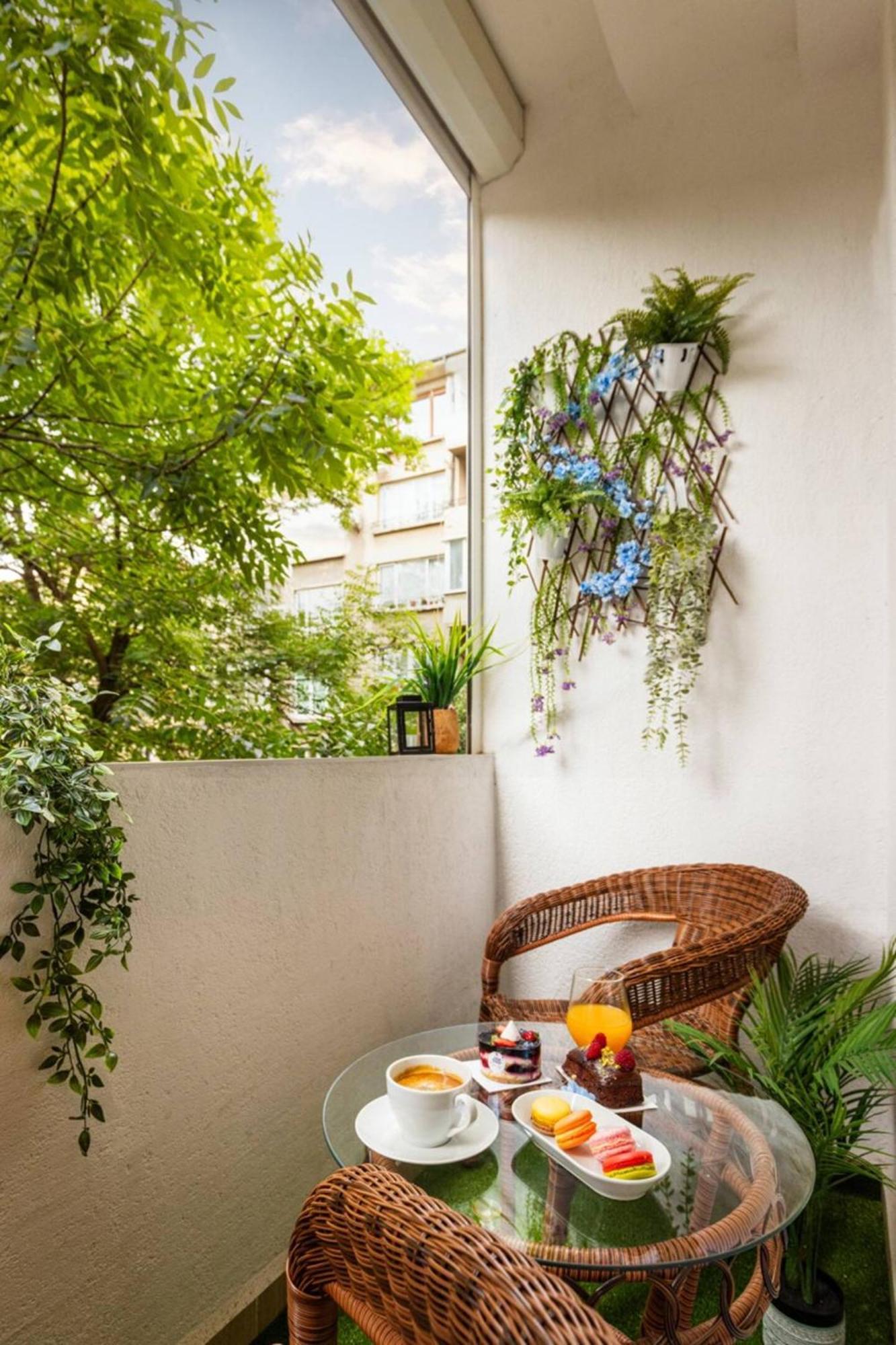 Spacious With Lovely Terrace Apartment Sofia